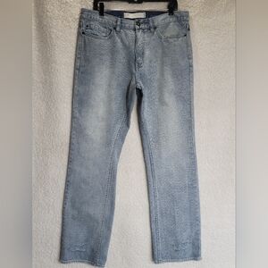 Cutter & Buck Denim Blue Straight-Leg Jeans Size 34. W-17 R-10 I-31
